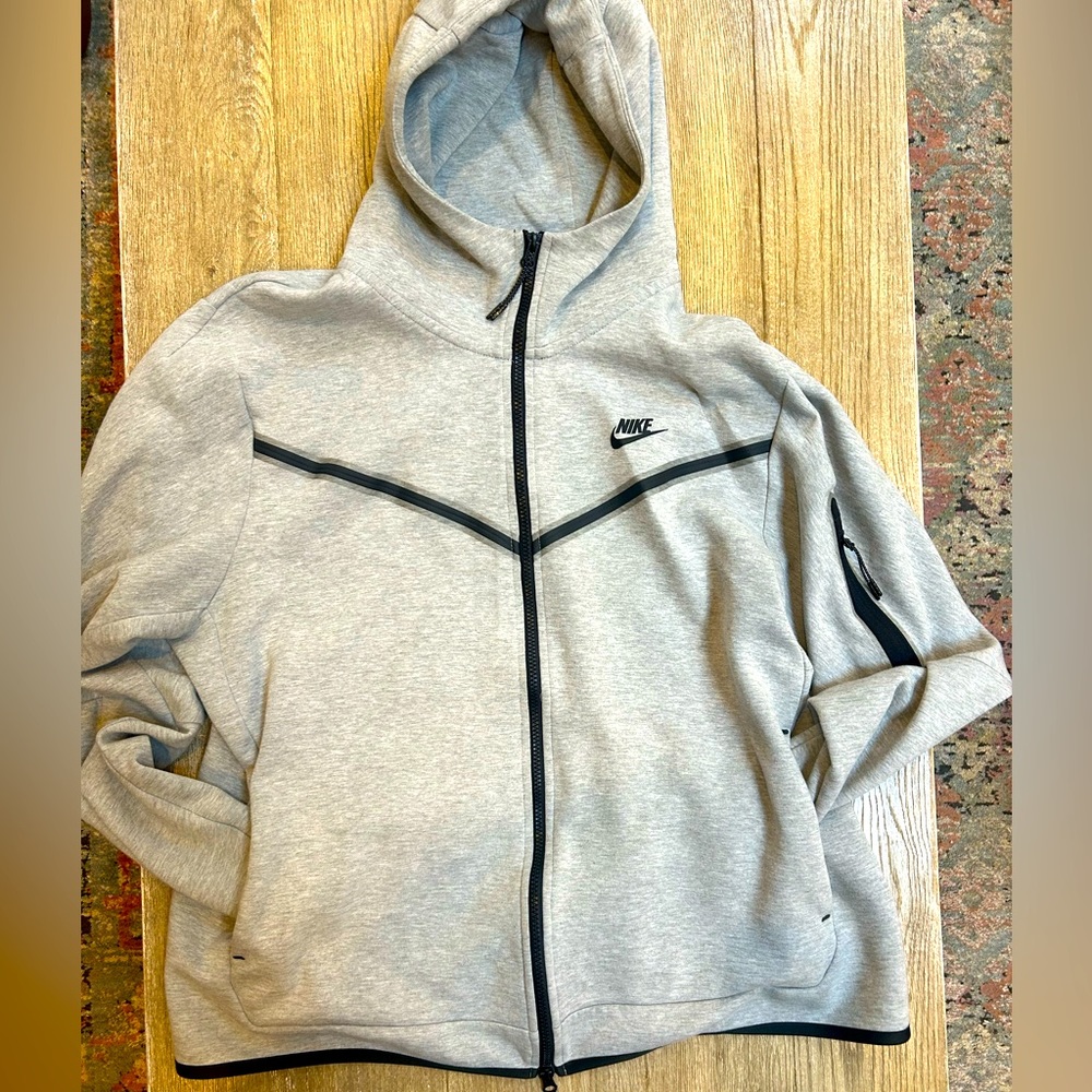 Nike Tech XL zip up hoodie